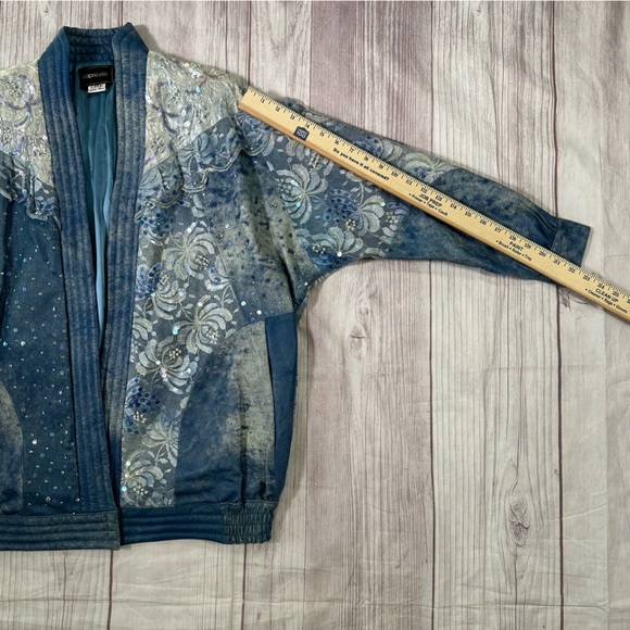Women’s vintage 80s Capriccio Lace, Sequins, & Beaded Blue Blazer Jacket - Picture 7 of 8